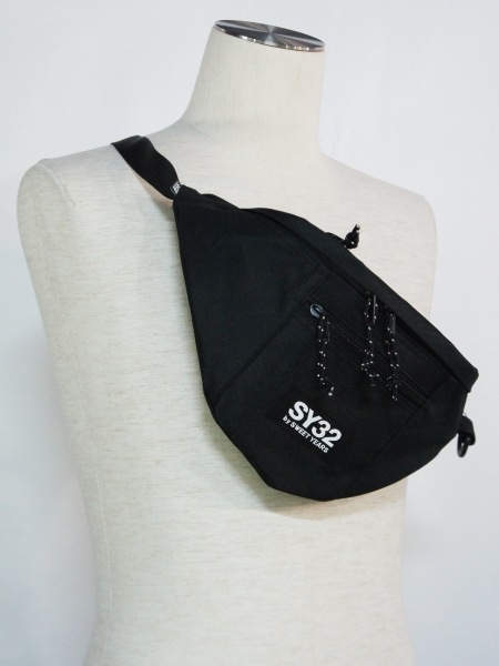 SY32 by SWEET YEARS��ORIGINAL BODY BAG��BLACK