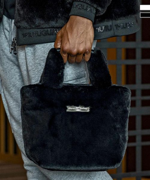 ����С������ץ졼�ȥե����ߥ˥ȡ��ȥХå� �֥�å� 1PIU1UGUALE3 RELAX ���Υԥ����Υ���������ȥ� ���å���