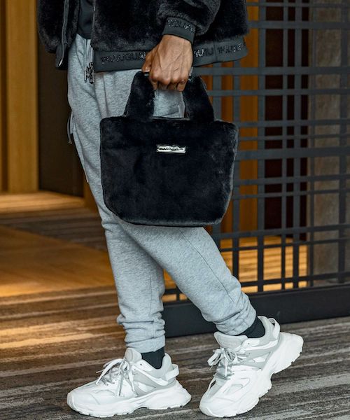 ����С������ץ졼�ȥե����ߥ˥ȡ��ȥХå� �֥�å� 1PIU1UGUALE3 RELAX ���Υԥ����Υ���������ȥ� ���å���