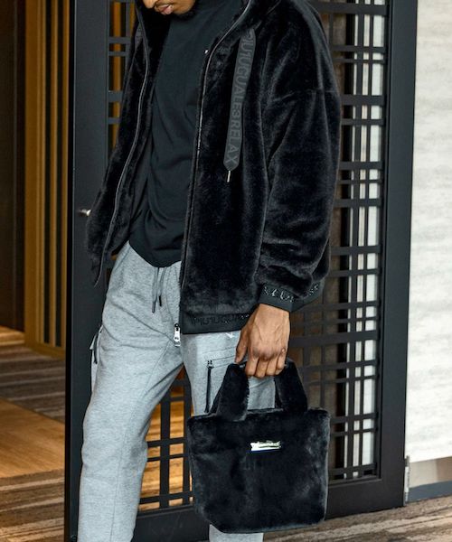 ����С������ץ졼�ȥե����ߥ˥ȡ��ȥХå� �֥�å� 1PIU1UGUALE3 RELAX ���Υԥ����Υ���������ȥ� ���å���