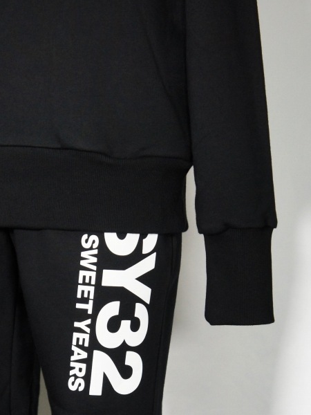 SY32 by SWEET YEARS��BIG LOGO HOODIE��BLACK��WHITE�ڥ����磻�����ƥ��ȥ��Х����������ȥ��䡼����