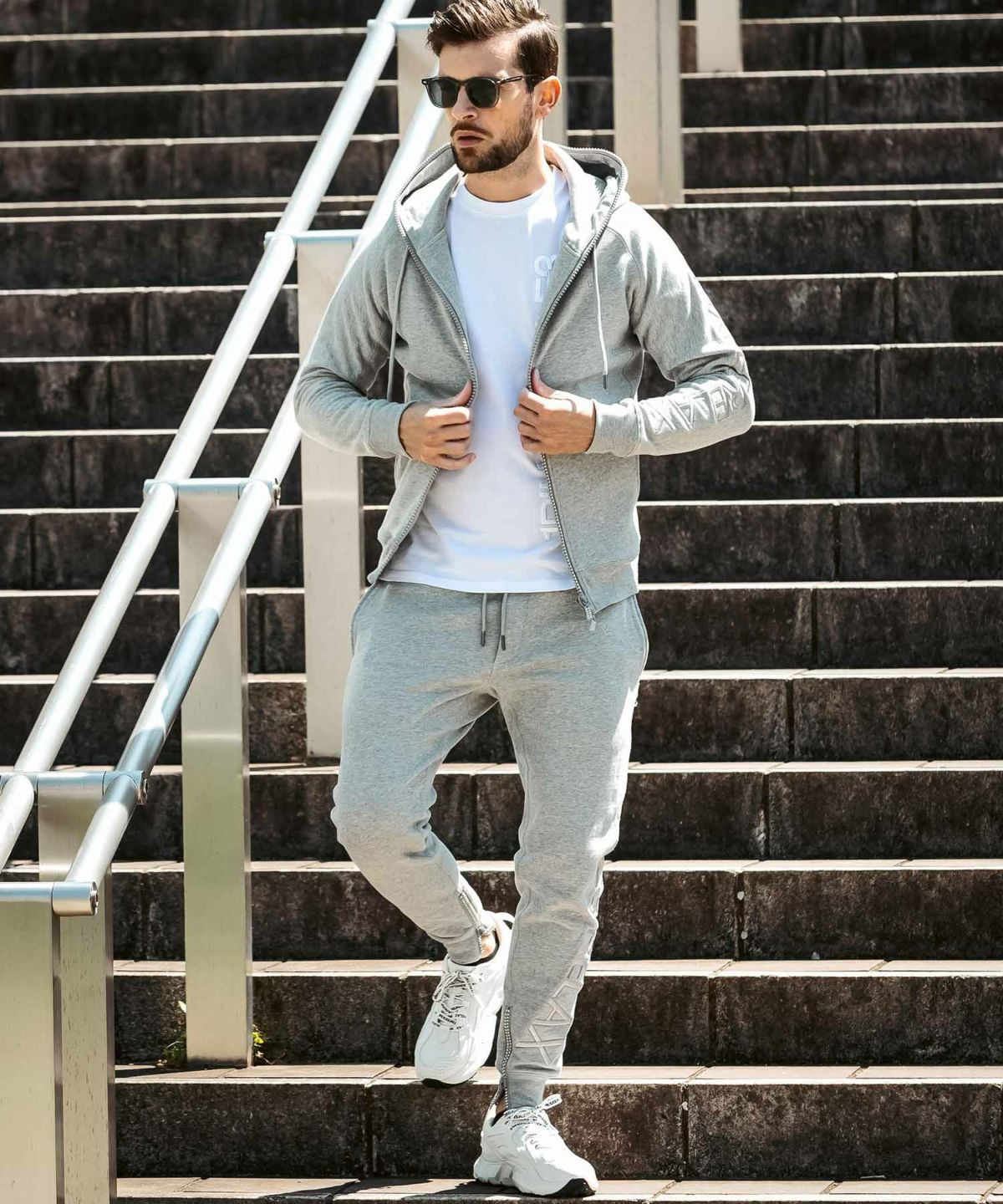 PIU1UGUALE3 RELAX スウェットセットアップ ラインストーン L 1PIU1UGUALE3 RELAX セットアップ メンズ スウェット ラインストーン