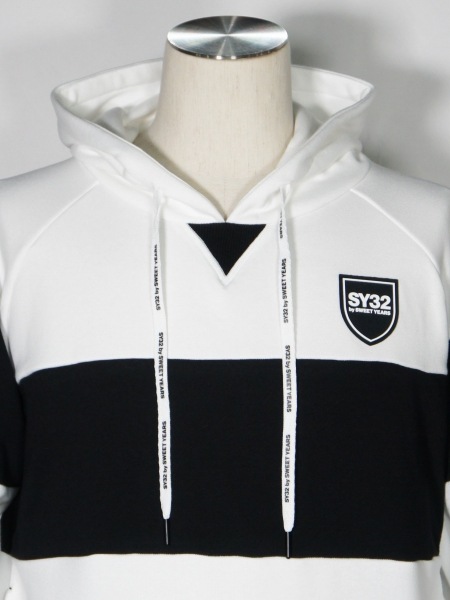 SY32 by SWEET YEARS��EXCHANGE P/O HOODIE��WHITE