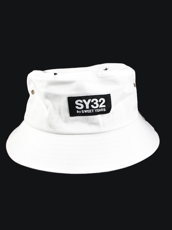 SY32 by SWEET YEARS ��BAME TAG BUCKET HAT��WHITE�ڥ����磻�����ƥ��ȥ��Х����������ȥ��䡼����