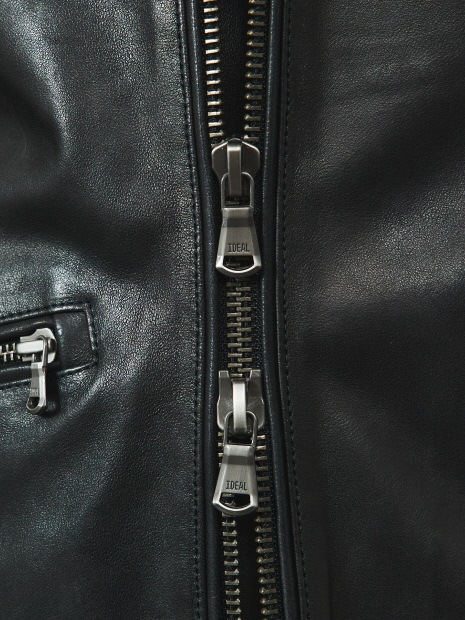 ���ߥ��֥� �쥶�����㥱�å� �֥�å� 5351POUR LES HOMMES 5351�ס��롦����