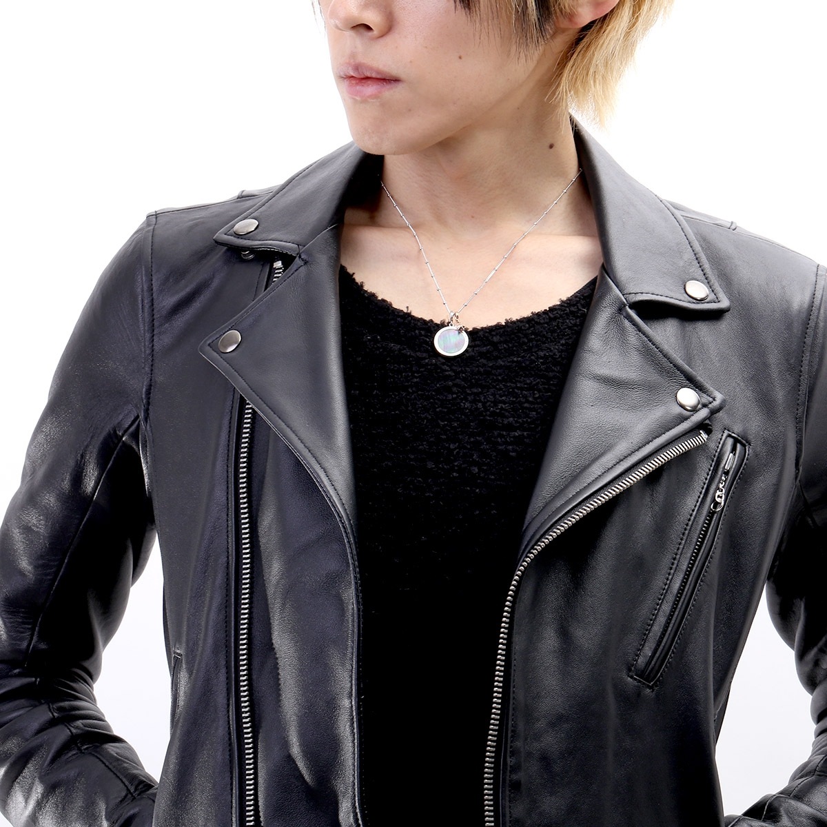 Velvet Lounge ��ANGEL MEDAL PENDANT��