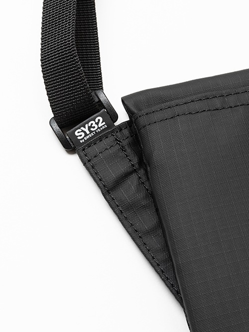 MAGNET TYPE SACOCHE BLACK SY32 by SWEET YEARS �����磻�����ƥ��ȥ��Х����������ȥ��䡼��