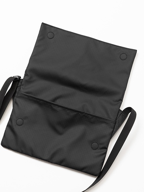 MAGNET TYPE SACOCHE BLACK SY32 by SWEET YEARS �����磻�����ƥ��ȥ��Х����������ȥ��䡼��