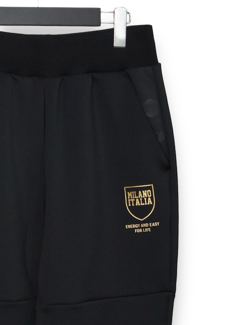 ���祬���ѥ�� DOUBLE KNIT EMBOSS CAMO SHIELD LOGO PANTS BLACK��GOLD SY32 by SWEET YEARS �����磻�����ƥ����ȥ��Х����������ȥ��䡼��