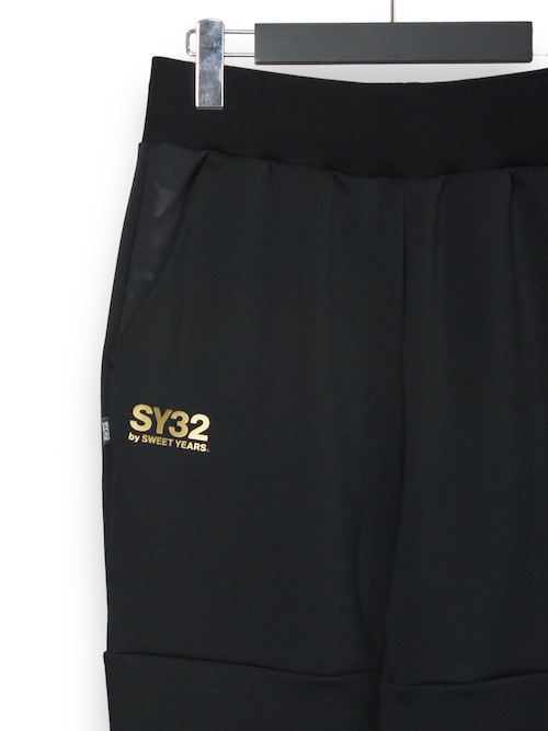 ���祬���ѥ�� DOUBLE KNIT EMBOSS CAMO SHIELD LOGO PANTS BLACK��GOLD SY32 by SWEET YEARS �����磻�����ƥ����ȥ��Х����������ȥ��䡼��
