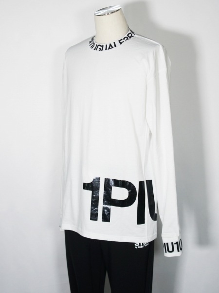 1PIU1UGUALE3 RELAX�֥磻�ɥͥå�����ĹµT����ġ�WHITE�ڥ��Υԥ����Υ���������ȥ� ���å�����