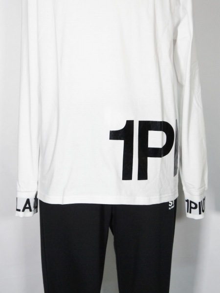 1PIU1UGUALE3 RELAX�֥磻�ɥͥå�����ĹµT����ġ�WHITE�ڥ��Υԥ����Υ���������ȥ� ���å�����