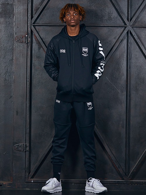 ZIP�ա��ǥ��� DOUBLE KNIT EMBOSS CAMO SHIELD LOGO ZIP HOODIE BLACK��WHITE SY32 by SWEET YEARS �����磻�����ƥ��ȥ��Х����������ȥ��䡼��