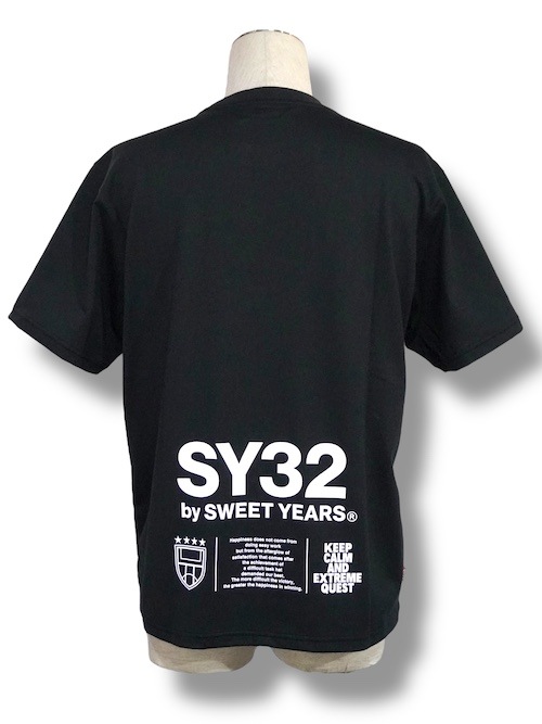 T MULTI LOGO GRAPHIC TEE BLACK SY32 by SWEET YEARS 磻ƥȥХȥ䡼
