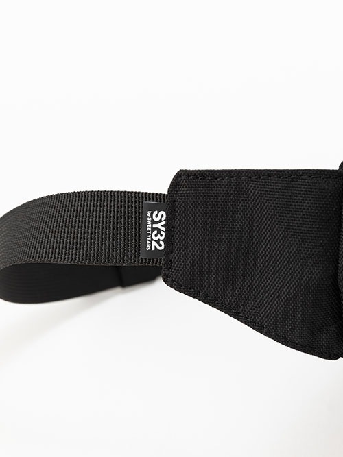 BODY BAG BLACK SY32 by SWEET YEARS