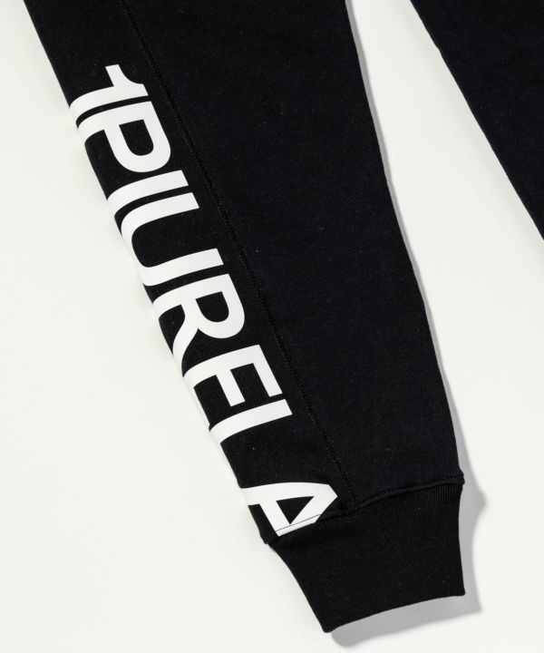 縦ロゴスウェットロングパンツ ブラック 1PIU1UGUALE3 RELAX