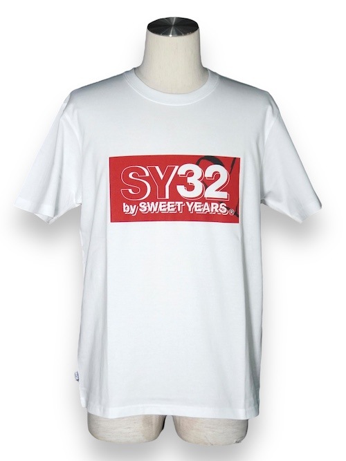 SY32 by SWEET YEARS ラインストーンロゴ 半袖Tシャツ メンズ
