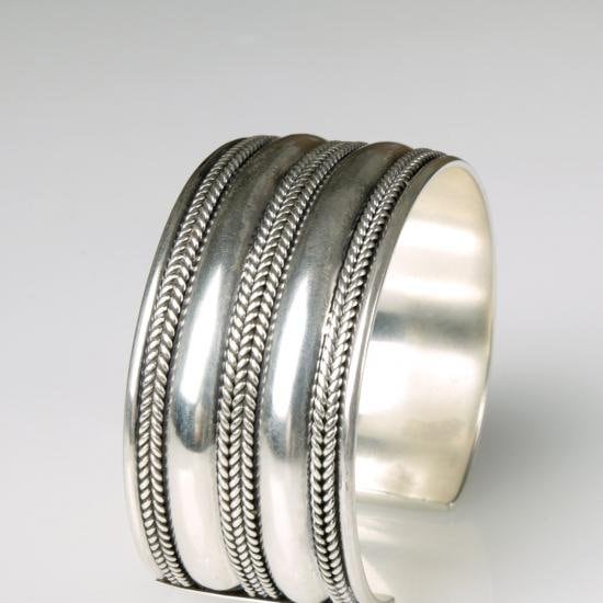 made by VELVET LOUNGE ��H&H WIDE BANGLE�� ��� : 35,300��(�ǹ�)