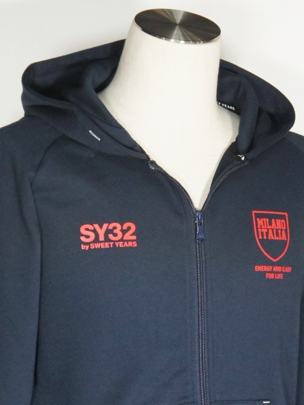 SY32 by SWEET YEARS「SHIELD LOGO ZIP HOODIE」NAVY | トップス