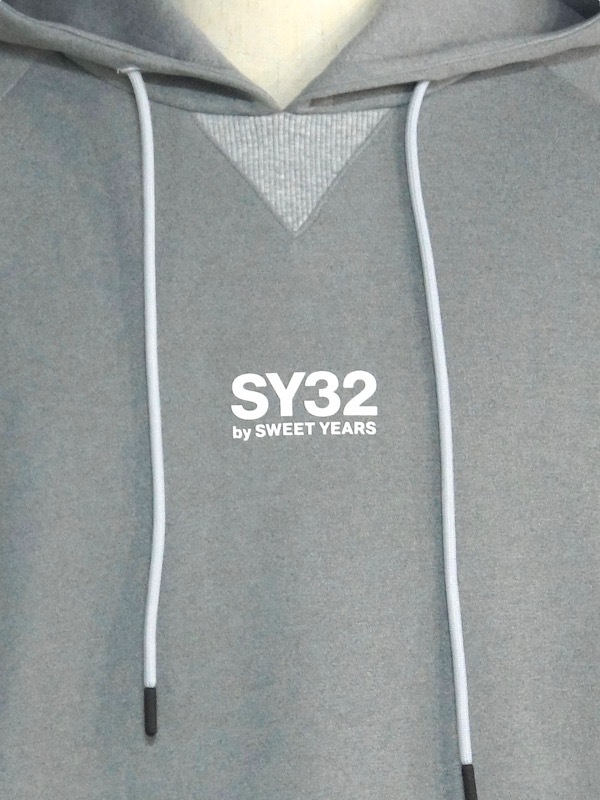 SY32 by SWEET YEARS��DOUBLE KNIT EMBOSS LOGO P/O HOODIE��GRAY�ڥ����磻�����ƥ��ȥ��Х����������ȥ��䡼����