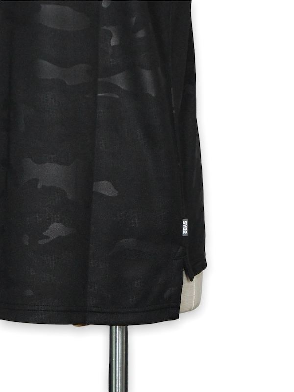 SY32 by SWEET YEARS��EMBOSS CAMO ZIP POLO�� BLACK