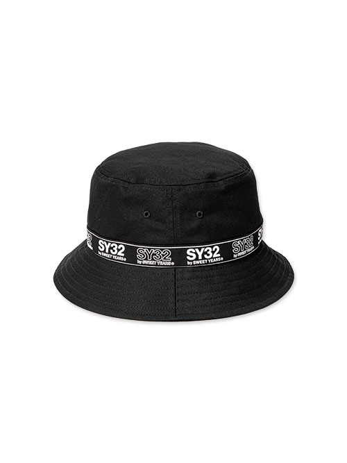SY32 by SWEET YEARS��TAPE LOGO BUCKET HAT��BLACK