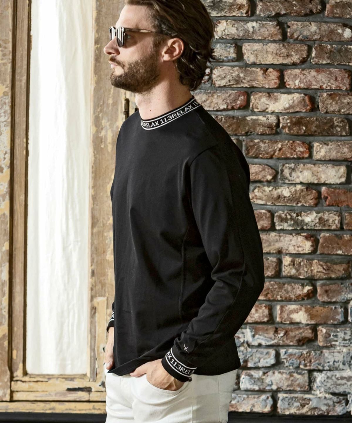 ネックロゴロングTシャツ ブラック 1PIU1UGUALE3 RELAX ウノピゥウノウ