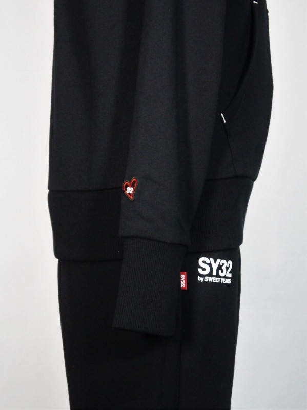 SY32 by SWEET YEARS��SHIELD LOGO P/O HOODIE��BLACK�ڥ����磻�����ƥ��ȥ��Х����������ȥ��䡼����