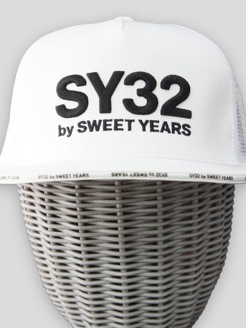 SY32 by SWEET YEARS��3D LOGO TRUKER MESH CAP��WHITE