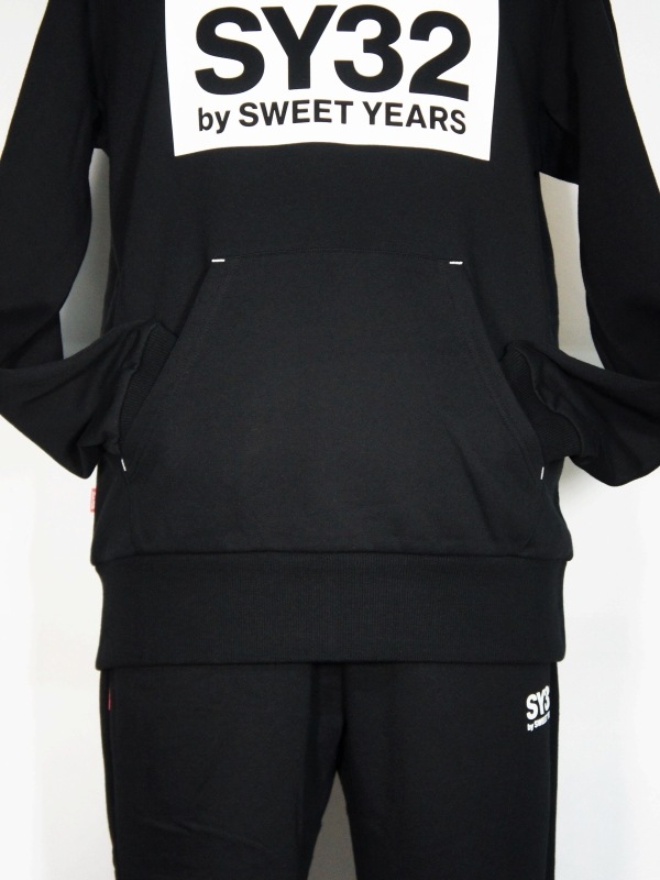 SY32 by SWEET YEARS��BOX LOGO P/O HOODIE��BLACK��WHITE