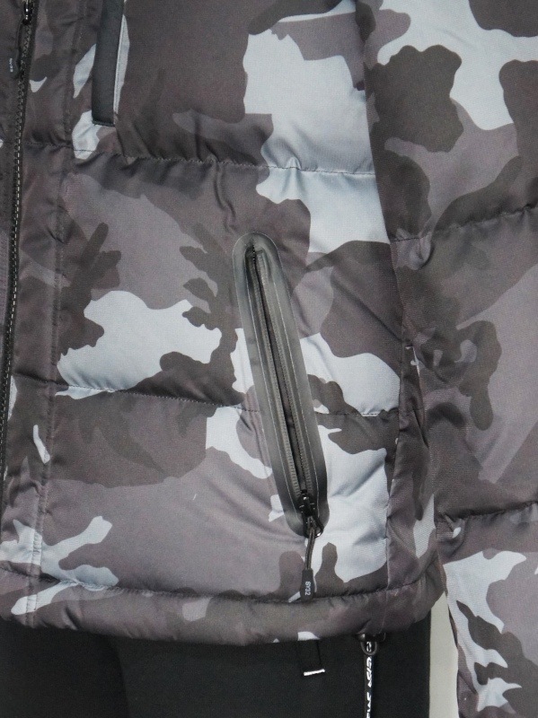 SY32 by SWEET YEARS��SHORT LENGTH DOWN JK��BLACK CAMO ���:63,800��