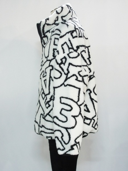 1PIU1UGUALE3 RELAX�������ܥ������ȥ�å����㥱�åȡ�WHTE�ڥ��Υԥ����Υ���������ȥ� ���å�����