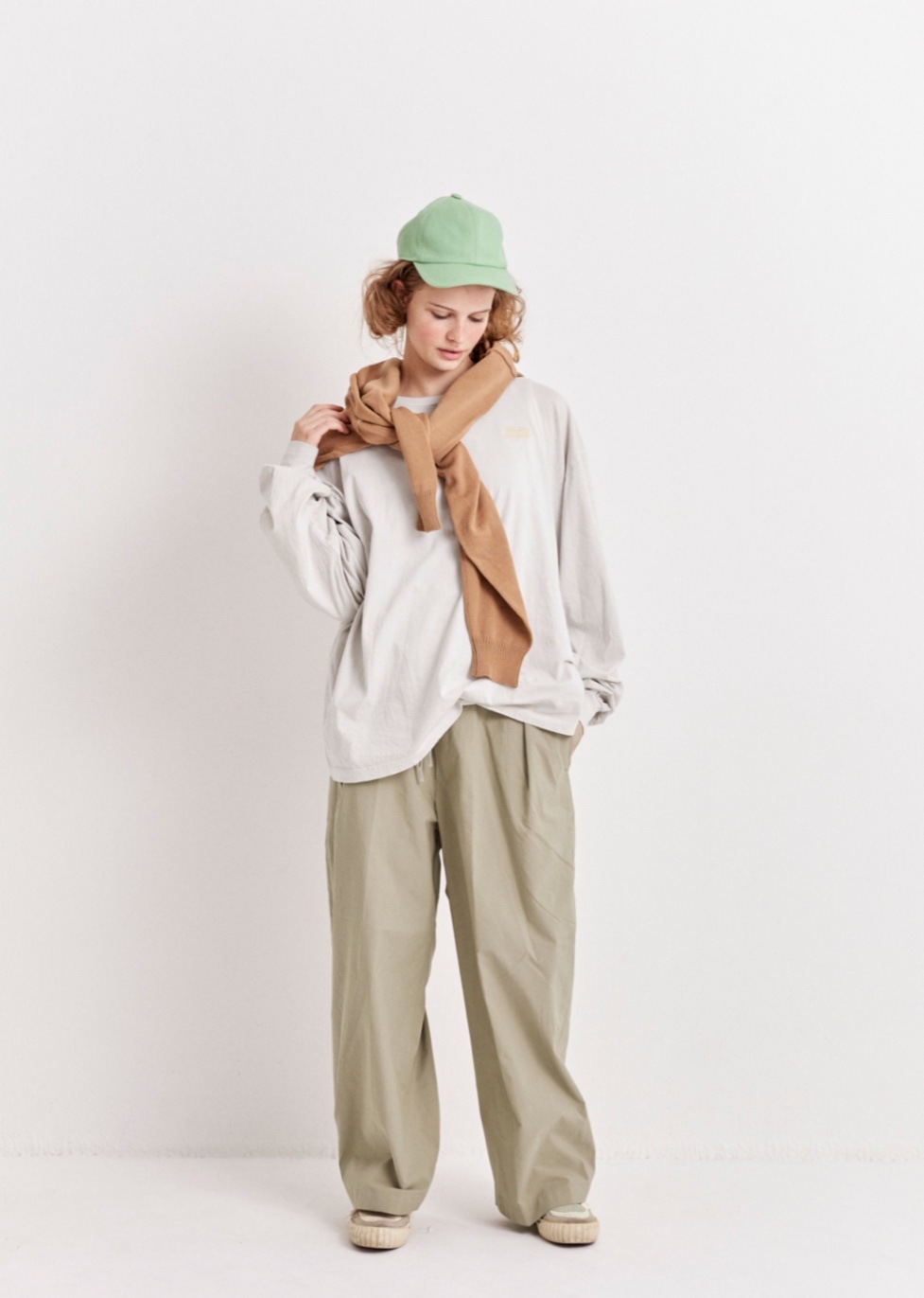 VC-2707 C/Nタックパンツ - COLLECTION - Veritecoeur(ヴェリテクール) 