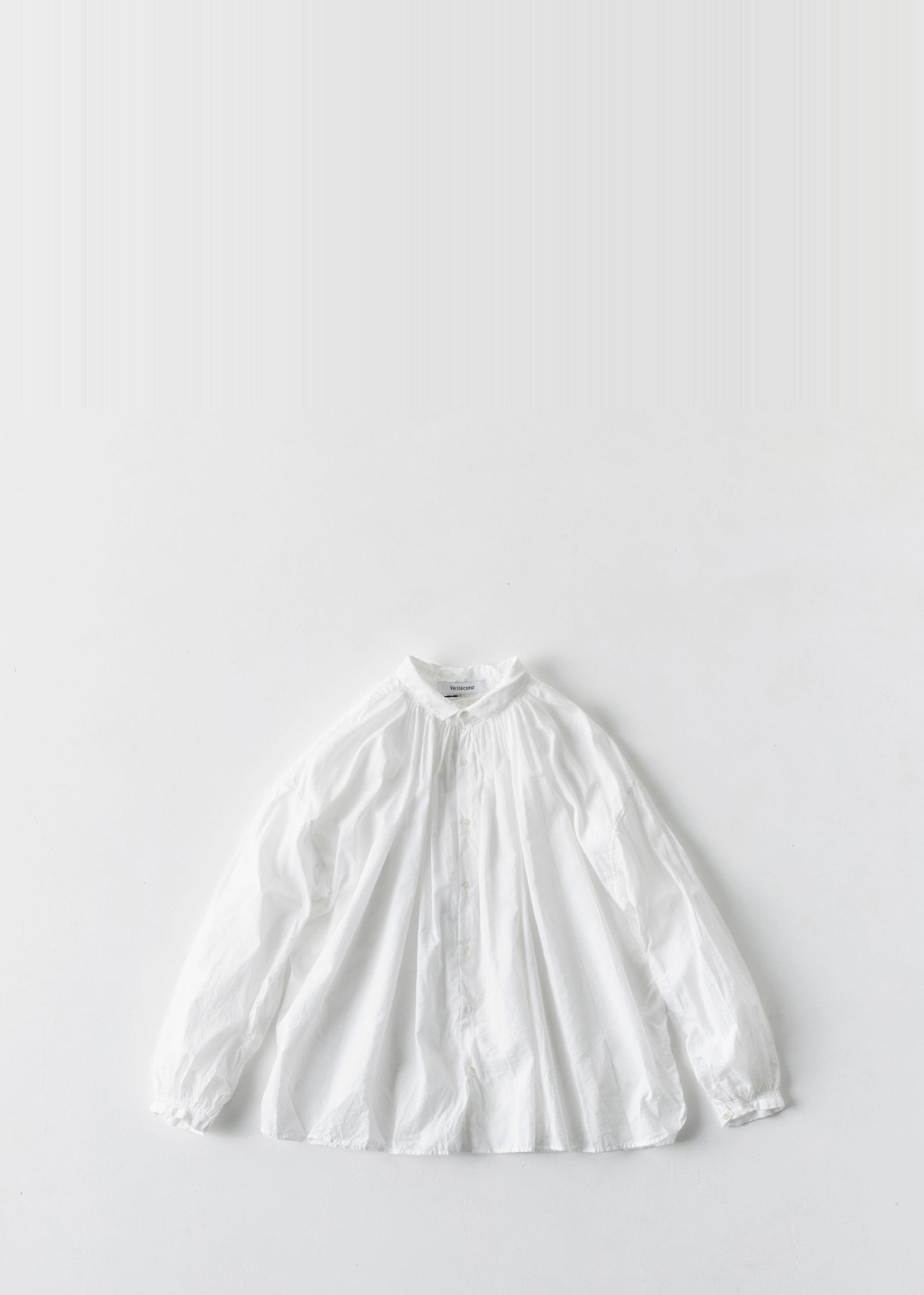 新品未使用　veritecoeur リネンアンティークロングブラウス ST-089 アンティークロングブラウス Veritecoeur | TUNIC&SHIRT