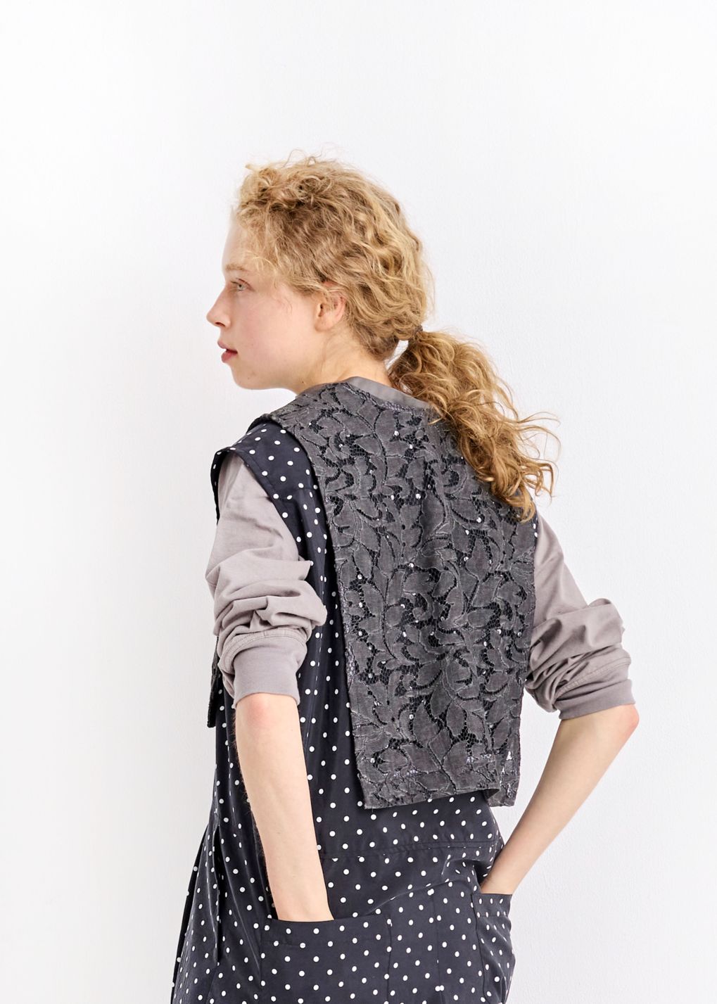 VC-2762<br>レースベスト - COLLECTION - Veritecoeur(ヴェリテ