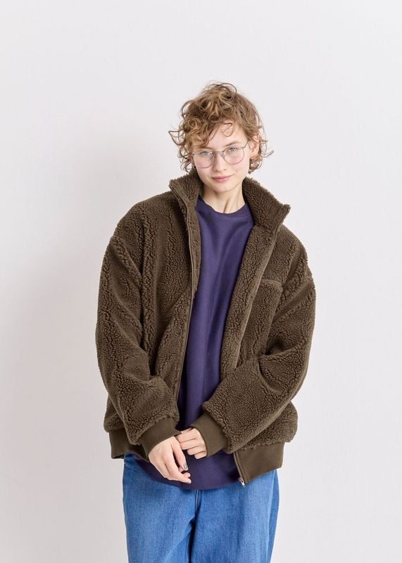 大人カジュアルのレディースコーデならVeritecoeur(ヴェリテクール)