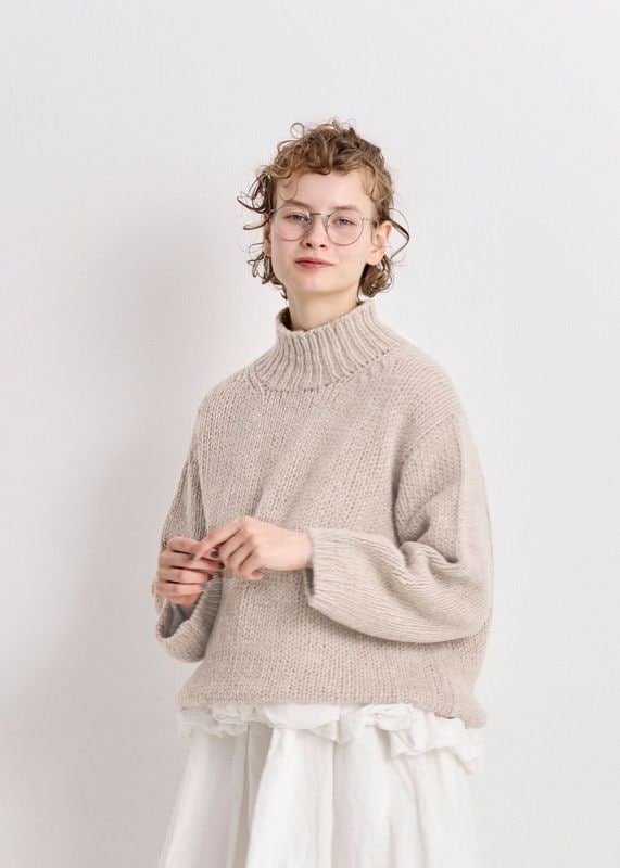 VCK-303<br>ハンドニットハイネックプルオーバー