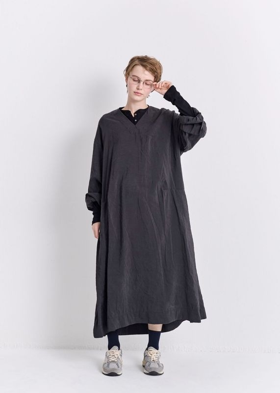 VC-2856<br>Vネックワンピース