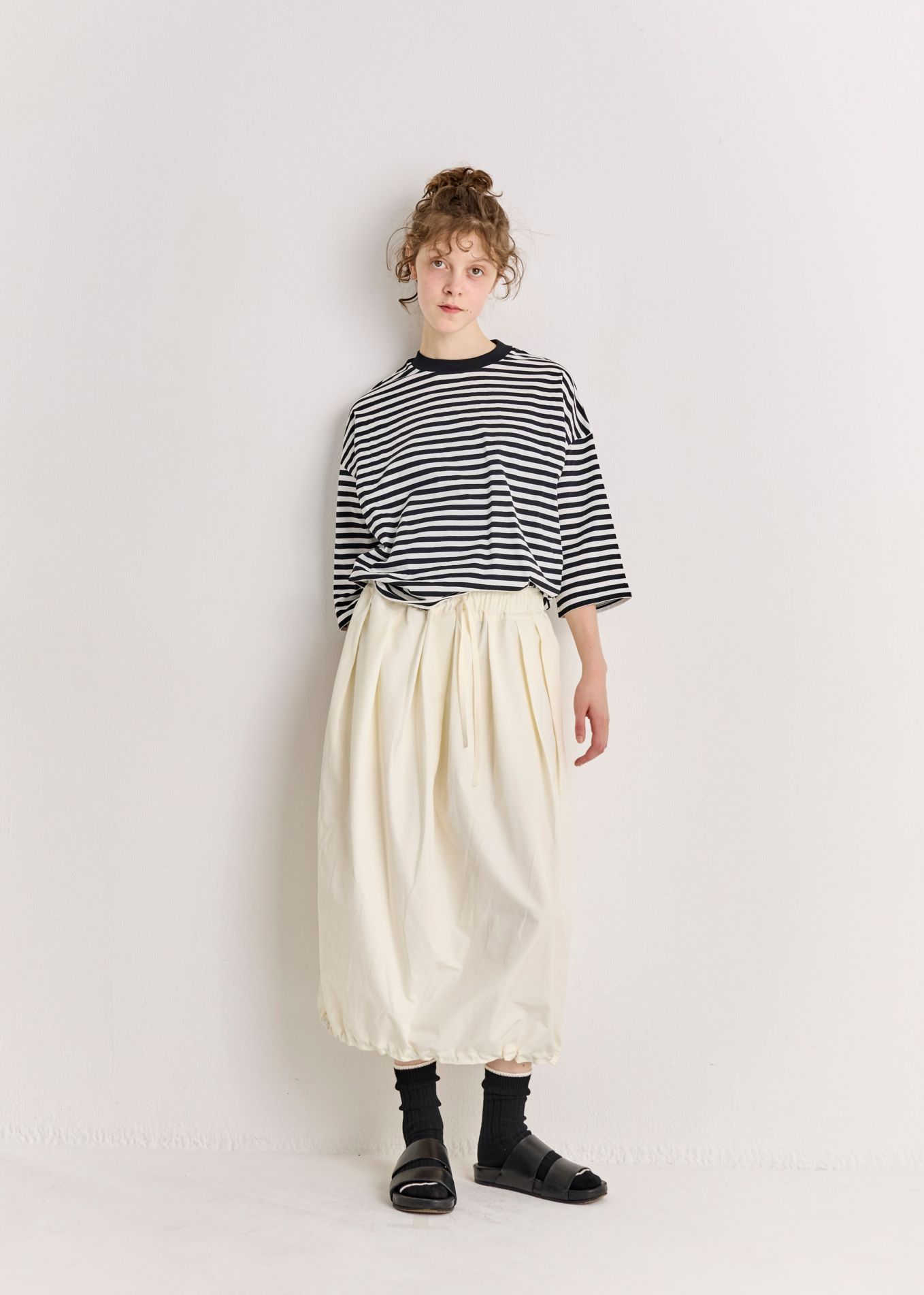 VC-2893<br>T/Cタフタコクーンスカート - COLLECTION - Veritecoeur