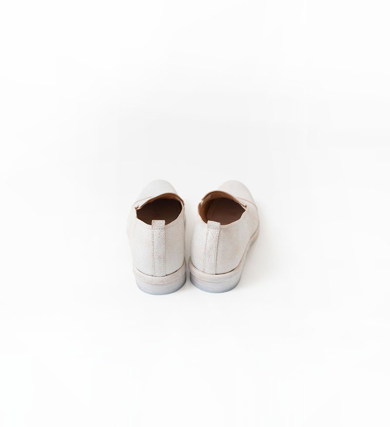 新品タグ付き　yori クラシックコットンT ホワイト 36 新品タグ付き yori クラシックコットンT ホワイト 36 新品タグ付き