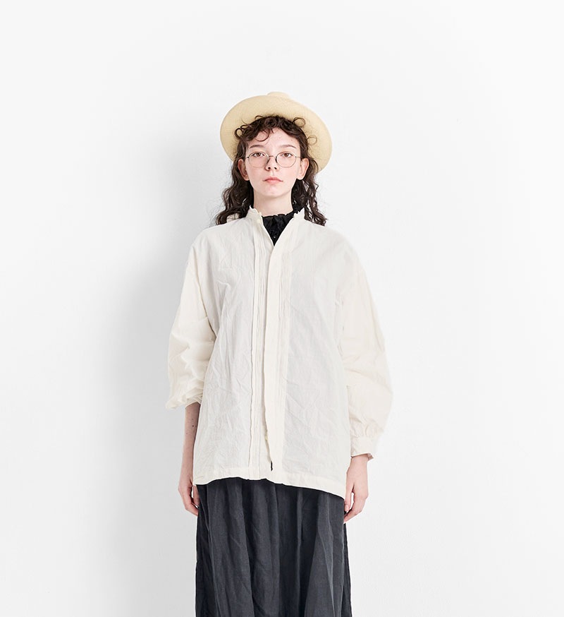 VC-2818<br>ピンタックシャンブレーシャツ - COLLECTION - Veritecoeur