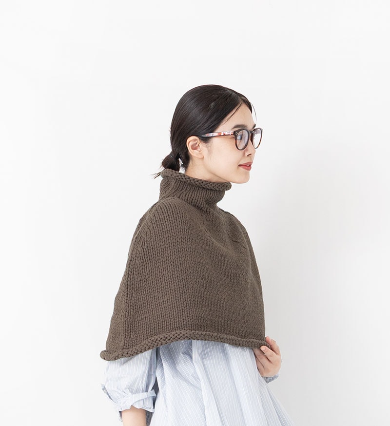 VCK-297<br>ニットポンチョ - COLLECTION - Veritecoeur(ヴェリテクール)