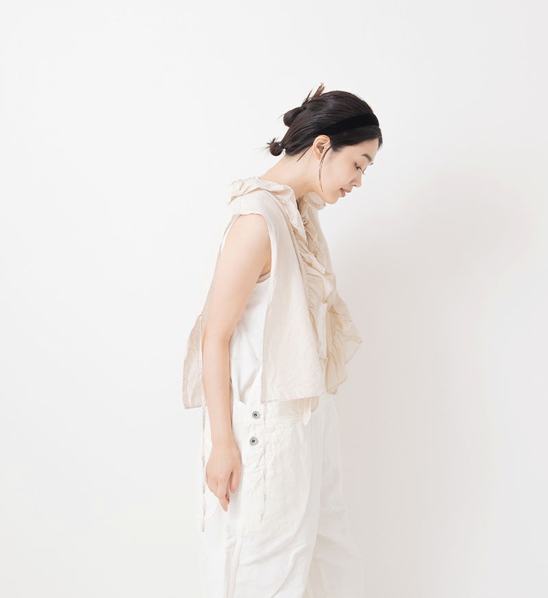 LTD-122<br>Frill Vest