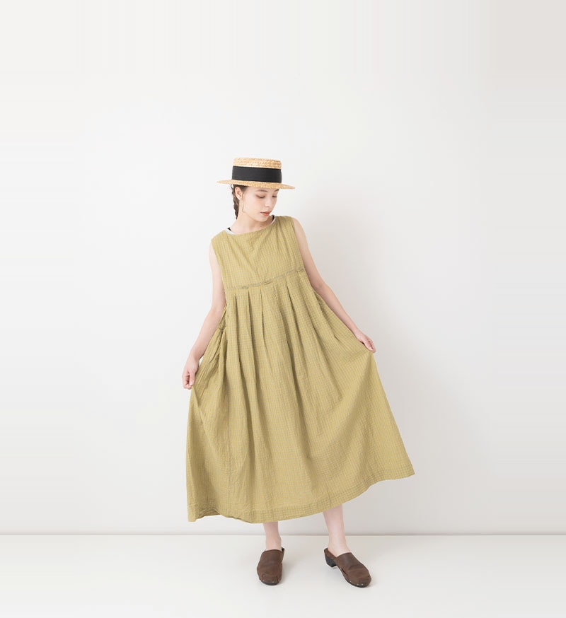 《Veritecoeur Shop & online shop 限定》<br>SP-015<br>CHECK SLEEVELESS DRESS