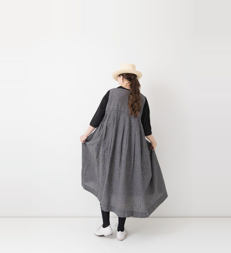 《Veritecoeur Shop & online shop 限定》<br>SP-015<br>CHECK SLEEVELESS DRESS