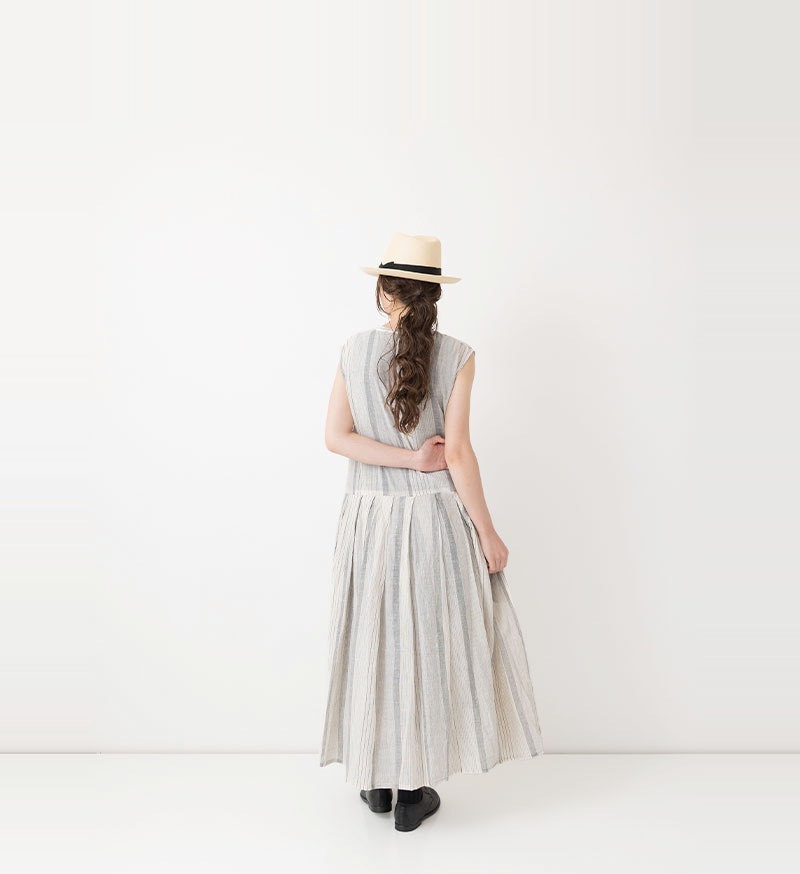 《Veritecoeur Shop & online shop 限定》<br>SP-020<br>STRIPE SLEEVELESS ONE PIECE