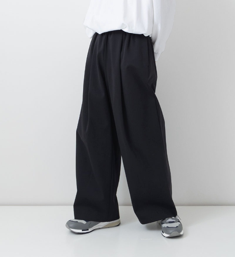 VC-2632A ストレートタックパンツ - COLLECTION - Veritecoeur 