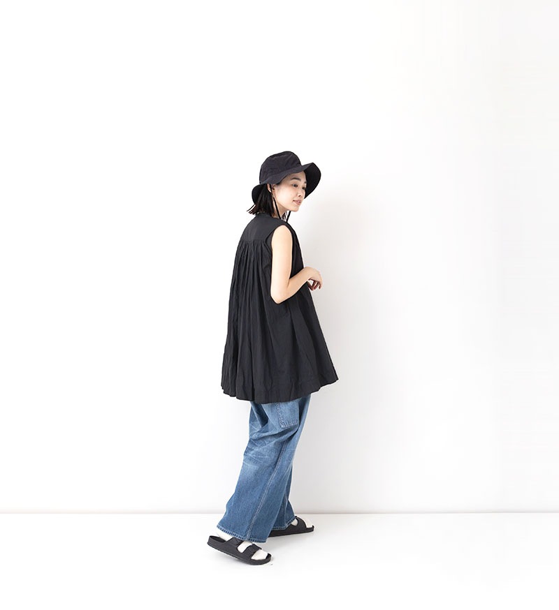 ST-098S<br>スリーブレスギャザーブラウス *Short
