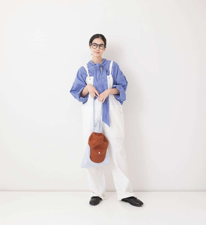 LTD-132<br>Tie Collar Blouse