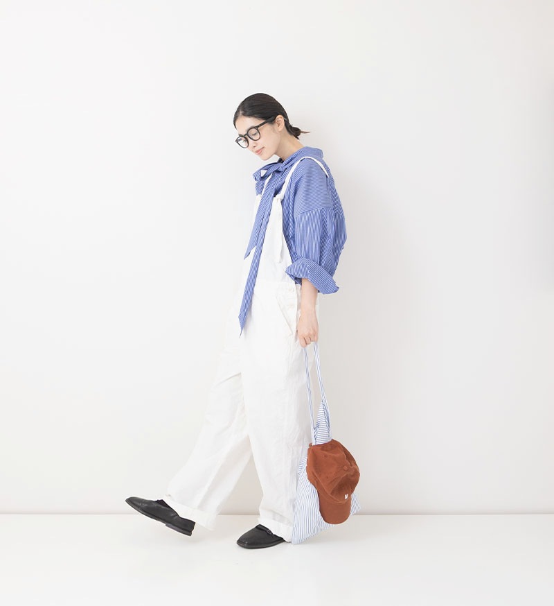 LTD-132<br>Tie Collar Blouse